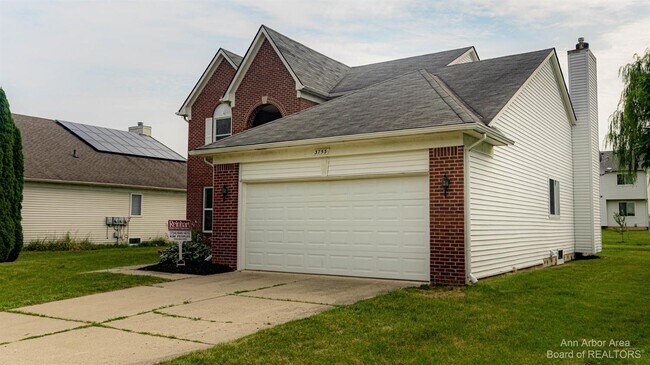 Building Photo - 3753 Palisades Blvd