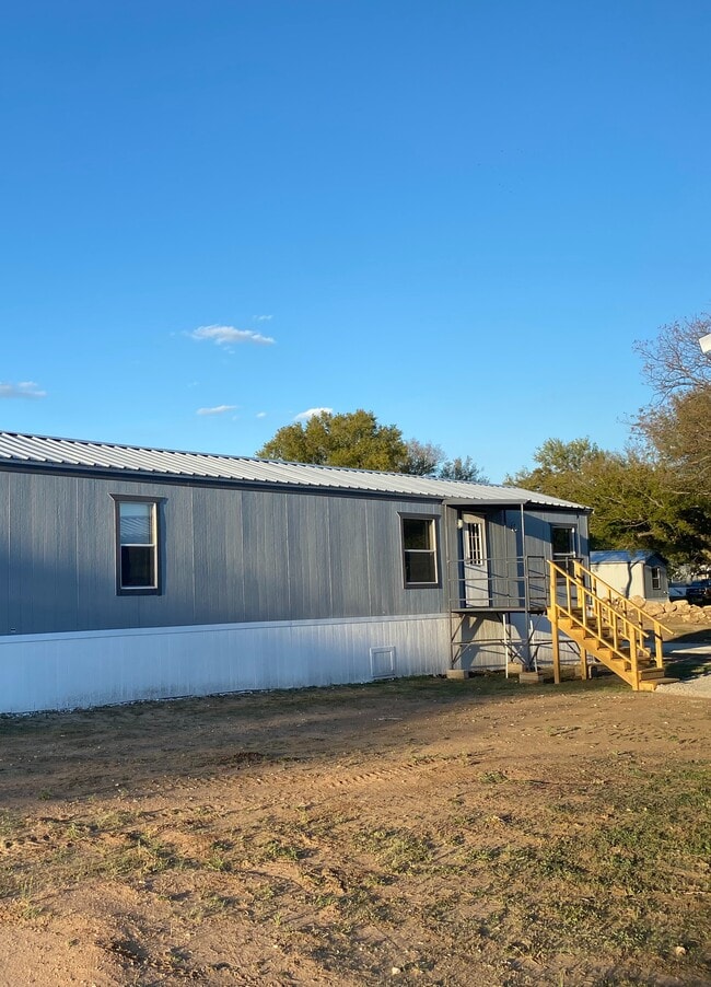 340 Live Oak Rd