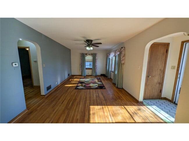 Foto del edificio - 301 Giles Pl