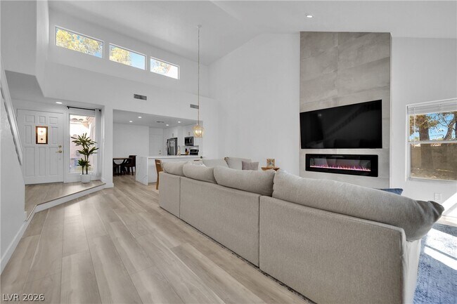 Foto del edificio - 6940 Emerald Springs Ln
