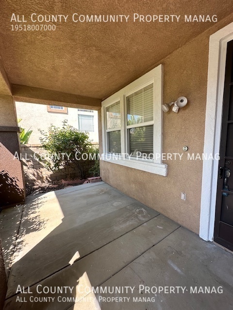 Building Photo - Murrieta Home ~ 3 Bedroom 2 Bath + Home Of...