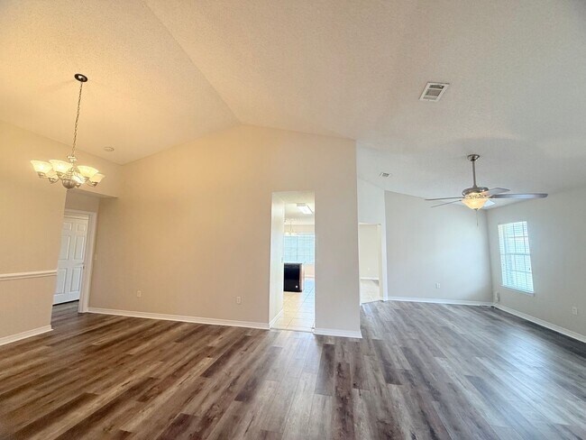 Foto del edificio - Charming Brick Home - Jaimee's Ridge