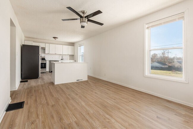 Building Photo - 1109-1111-1111 Franklin Ave