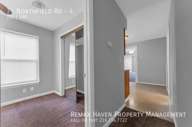 Building Photo - 74 Northfield Rd Apt 4 - Updated 2 bedroom...