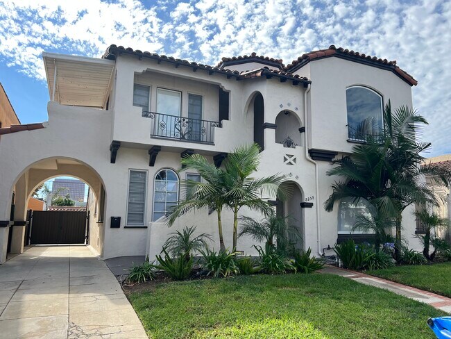 Foto del edificio - 8254 W 4th St