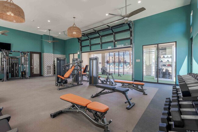 Foto del edificio - Desert Meadows Apartments