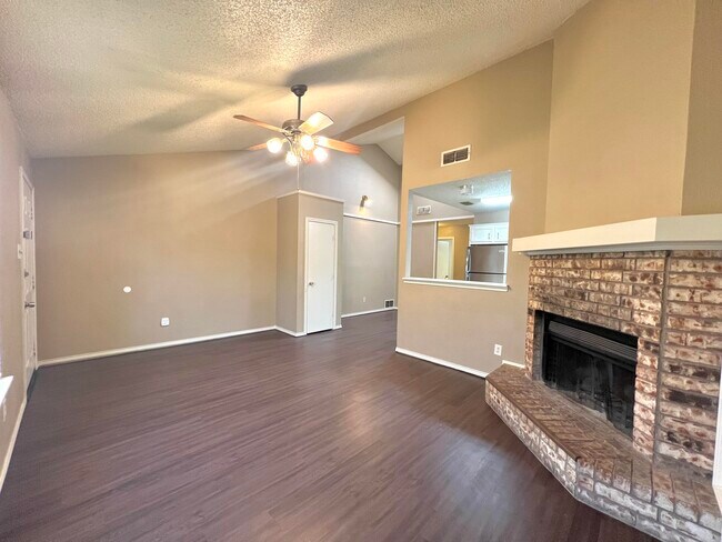 Foto del edificio - 5702 Brownfield Dr