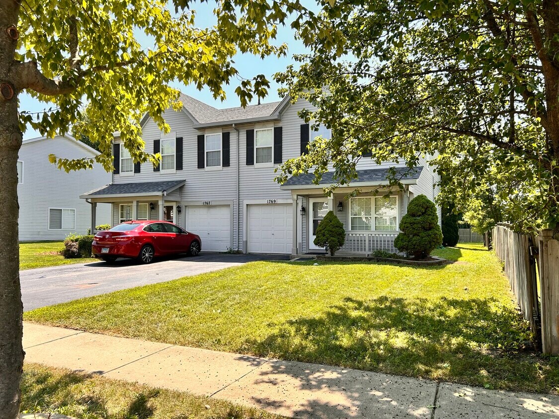 Foto principal - 1769 Rebecca Dr