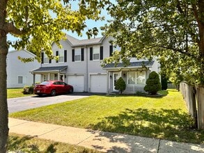 Building Photo - 1769 Rebecca Dr
