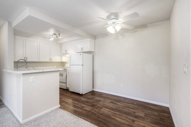 Foto del edificio - 432 Edgehill Ln