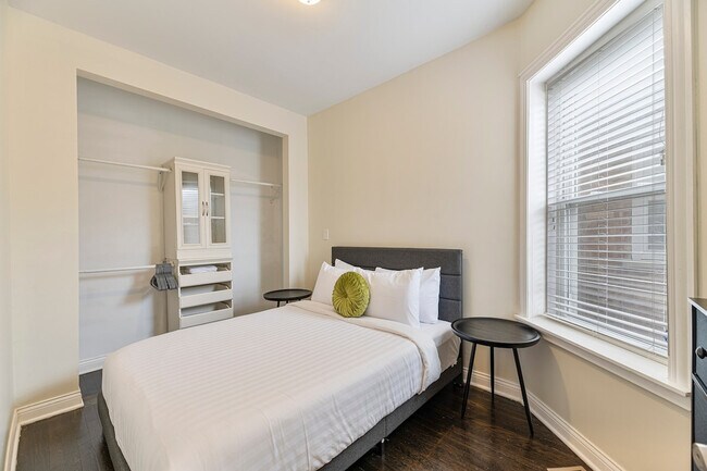 Foto del edificio - 1351 N Lawndale Ave