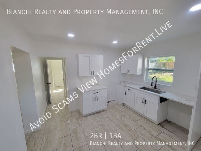 Foto del edificio - 1225 1/2 Bermuda St-