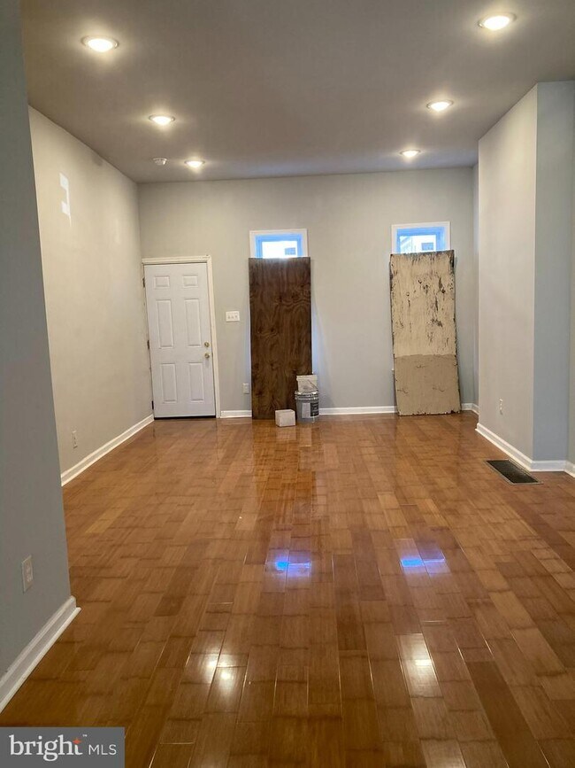 Foto del edificio - 646 N 36th St