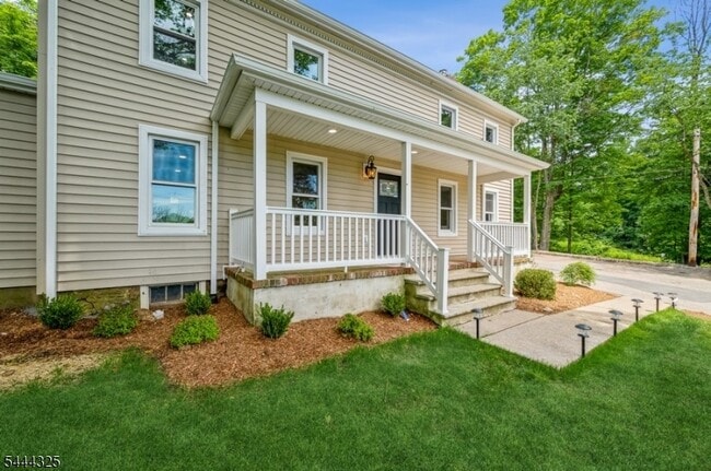 Foto del edificio - 1225 Sussex Turnpike