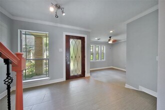 Building Photo - 652 N Eldridge Pkwy