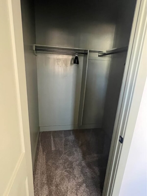 Foto del edificio - 422 W 18th St