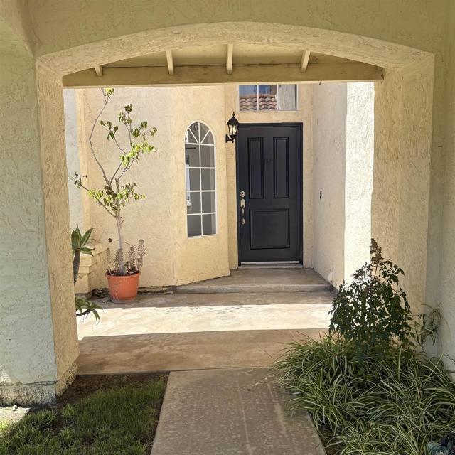 Building Photo - 735 Rivertree Dr