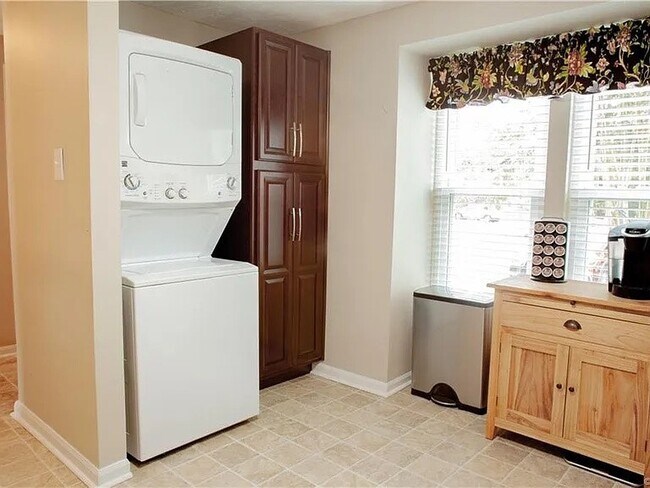 Foto del edificio - 4912 Finnegan Ct