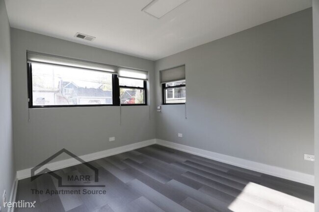 Building Photo - 4516 N Seeley Ave