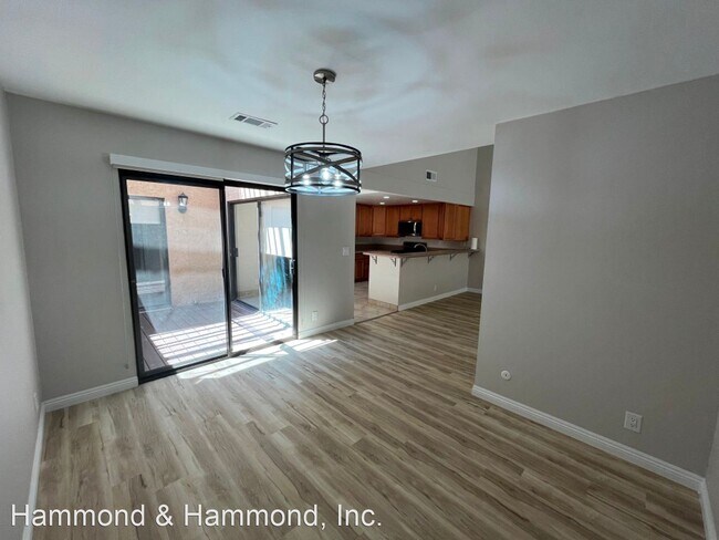 Foto del edificio - 2 br, 2 bath House - 20025 Community St. #47