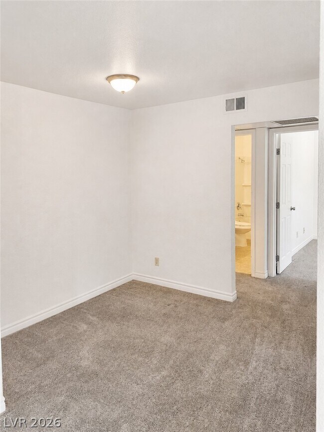 Foto del edificio - 5163 Indian River Dr