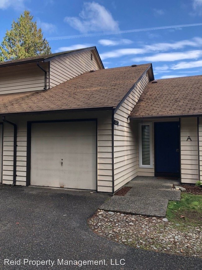 Building Photo - 5925 Madrona Ave NE