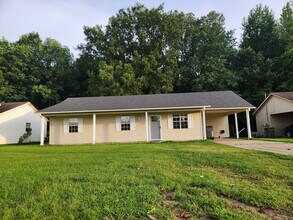Building Photo - 3704 Shelby Dr