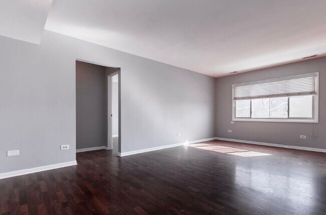 Living Room - 7819 S South Shore Dr