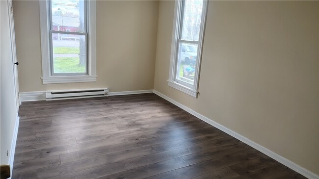Building Photo - 1640 NY-7