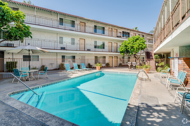 Piscina - Rancho La Paz Apartments