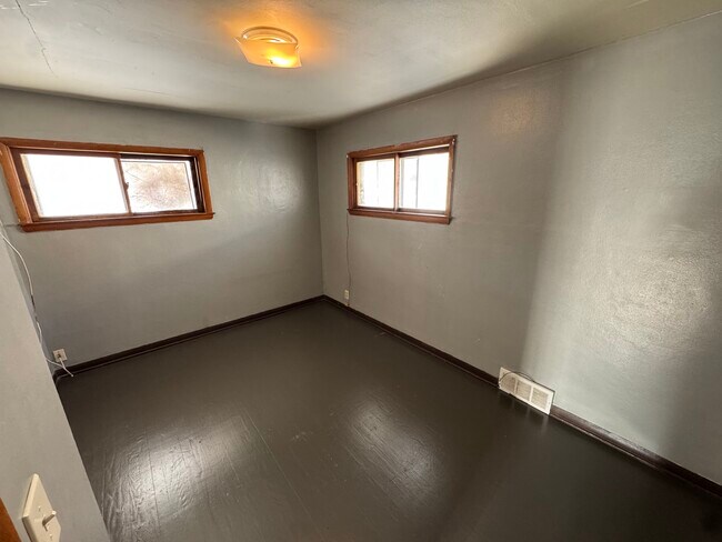 Foto del edificio - 5827 N 65th St