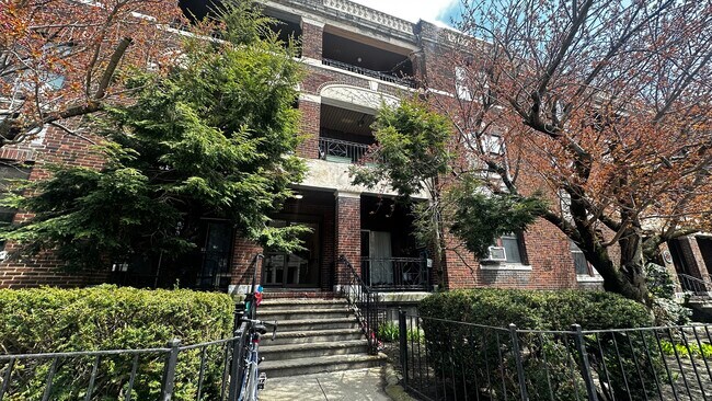 Foto del edificio - 317 Summit Ave
