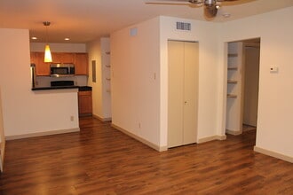 Building Photo - 4125 Avondale Ave