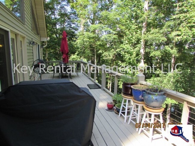 Building Photo - 110 Timberlake Dr