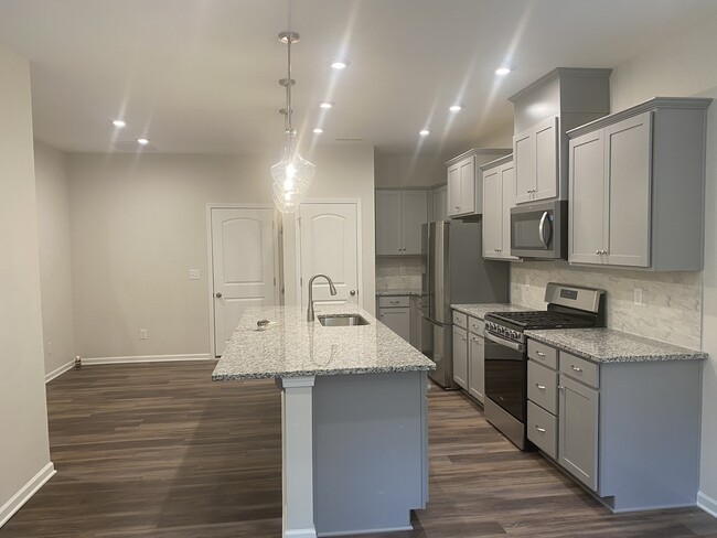 Kitchen with breakfast area. - 1368 Galloway Rd