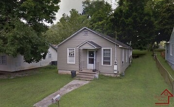 Building Photo - 1123 Massachusetts Ave