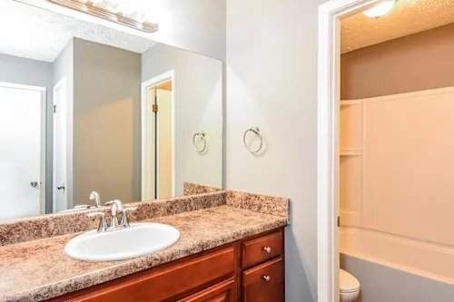 Foto del edificio - 6601 Valley Hill Dr