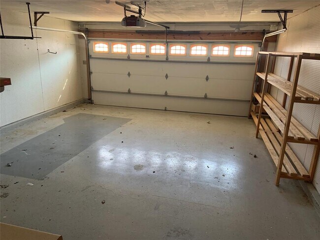 Building Photo - 3608 Claymore Dr