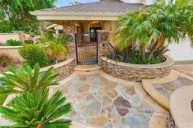 Foto del edificio - 1200 Blue Gum Ln