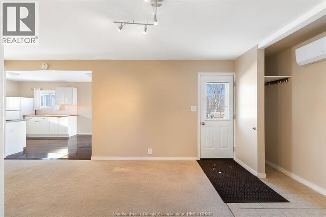 Building Photo - 1752 Erie Ave