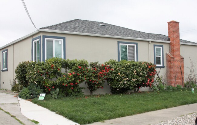 Building Photo - 1244 Seeley St