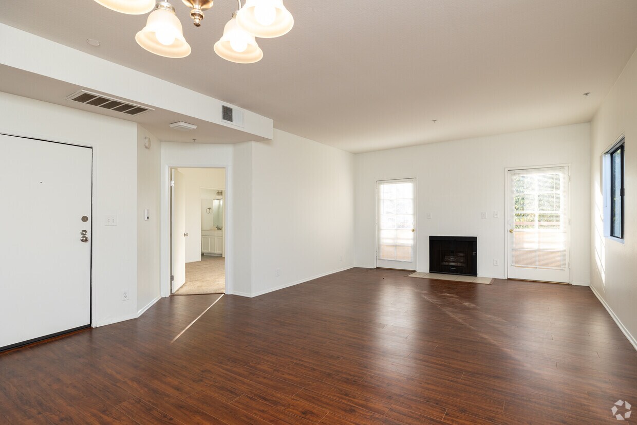 Primary Photo - Wooster Street Apartments