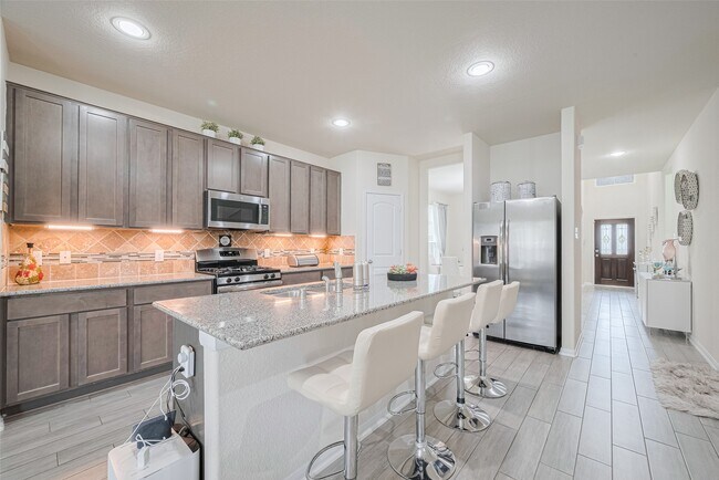 Building Photo - 5218 Windy Plantation Dr