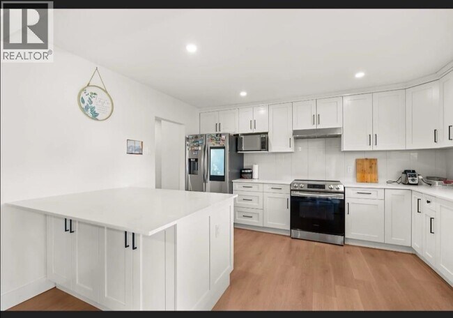 Photo du bâtiment - 1106 Duthie Ave