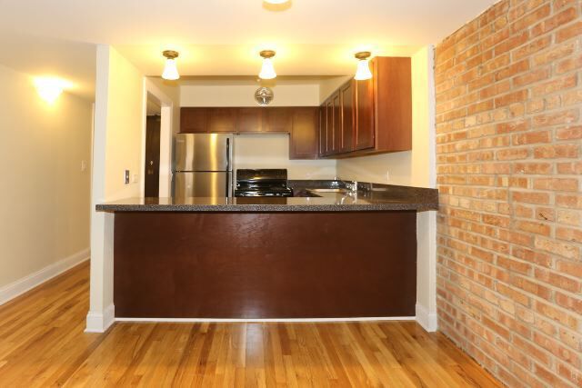 Foto del edificio - 1225 N LaSalle St