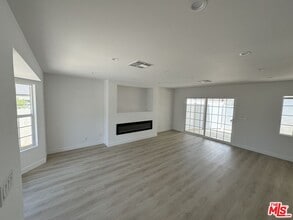 Building Photo - 12748 Blythe St