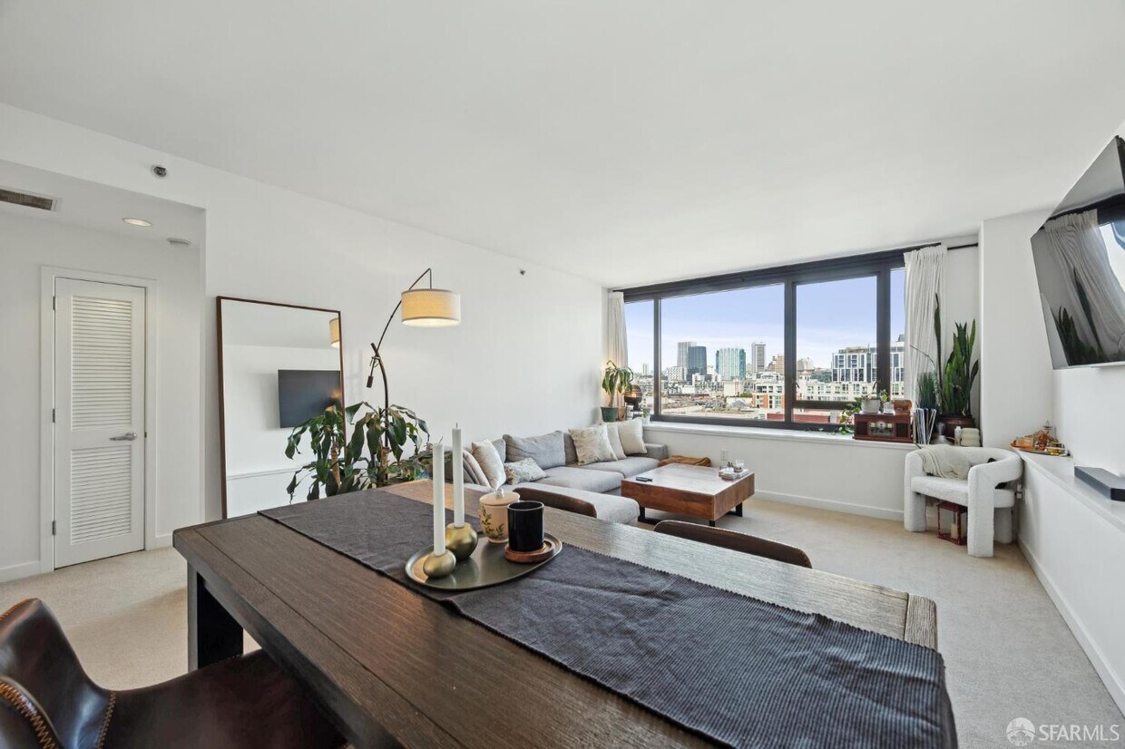 Foto principal - 250 King St