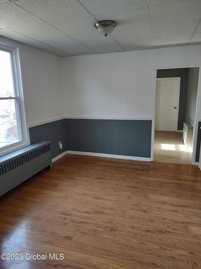 Building Photo - 1555 5th St