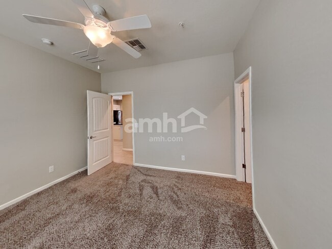 Building Photo - 20753 W Thomas Rd