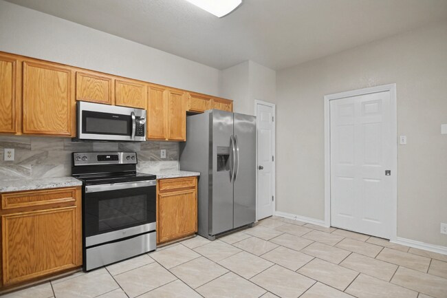 Building Photo - 4312 Acorn Creek Trail